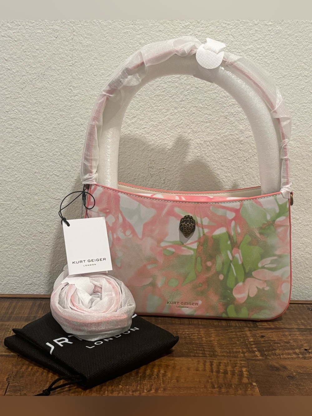 Kurt Geiger Pastel Pink & Green Floral Leather Shoulder Bag w/ additional strap - Picture 2 of 10